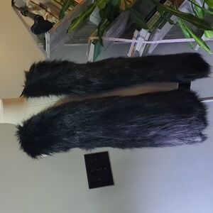 SEBBY Collection Black Faux Fur Sweater Vest Size L NWT